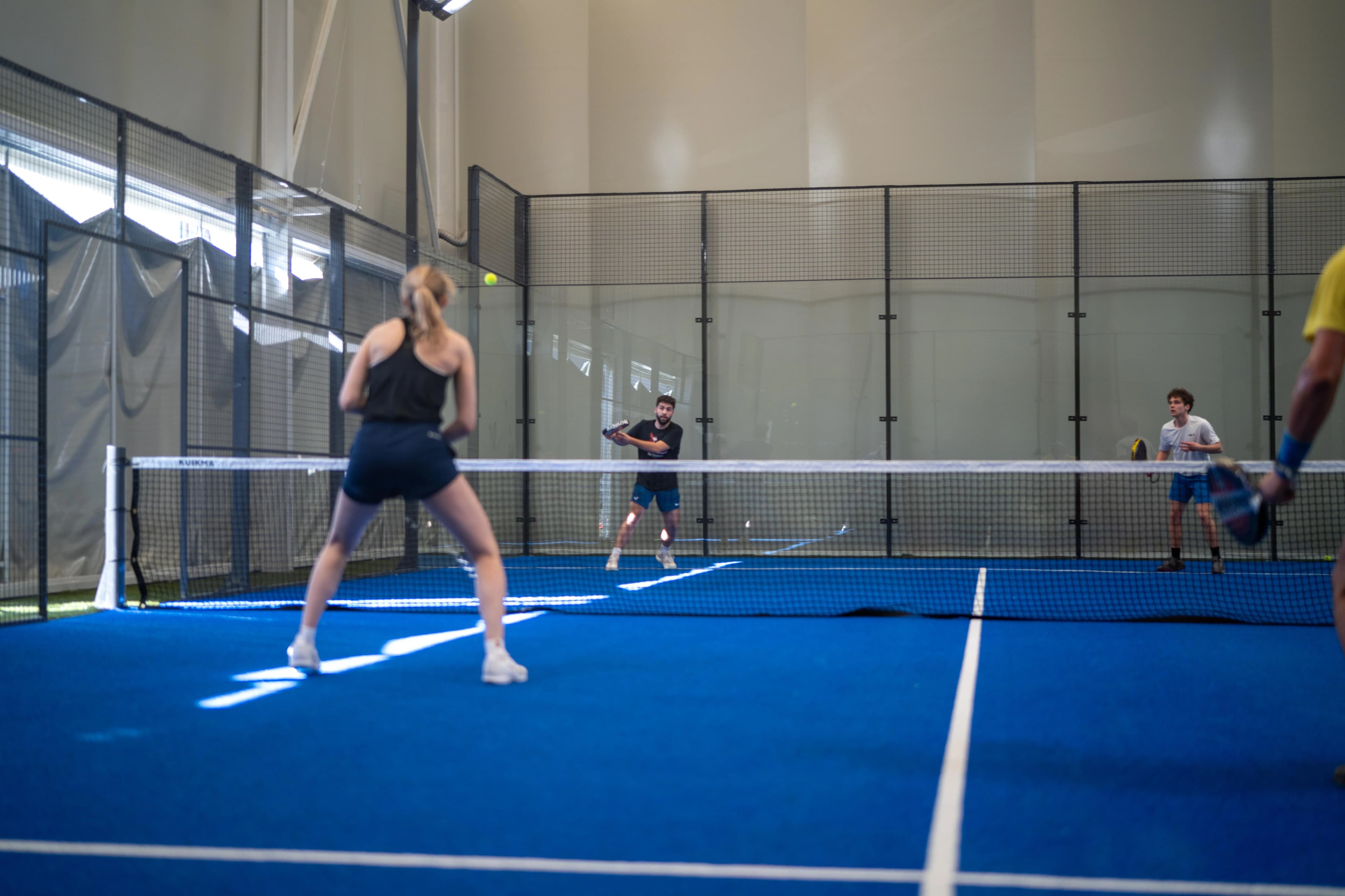 Rozgrywki na korcie centralnym